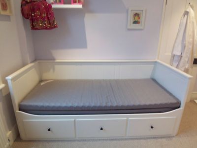 Ikea  Chair on Ikea Hemnes Day Bed  London To Colchester